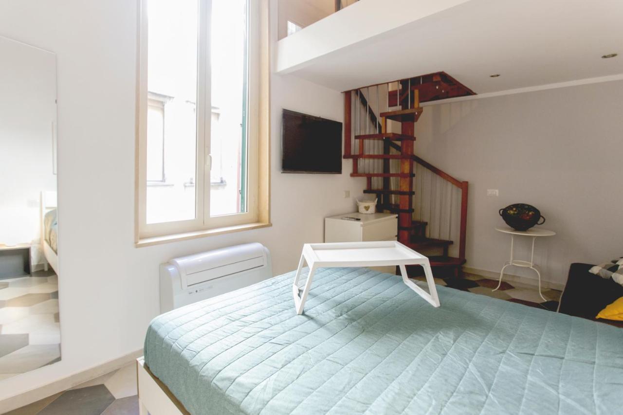 Anticaglia/24 Bed & Breakfast Napoli Exterior foto