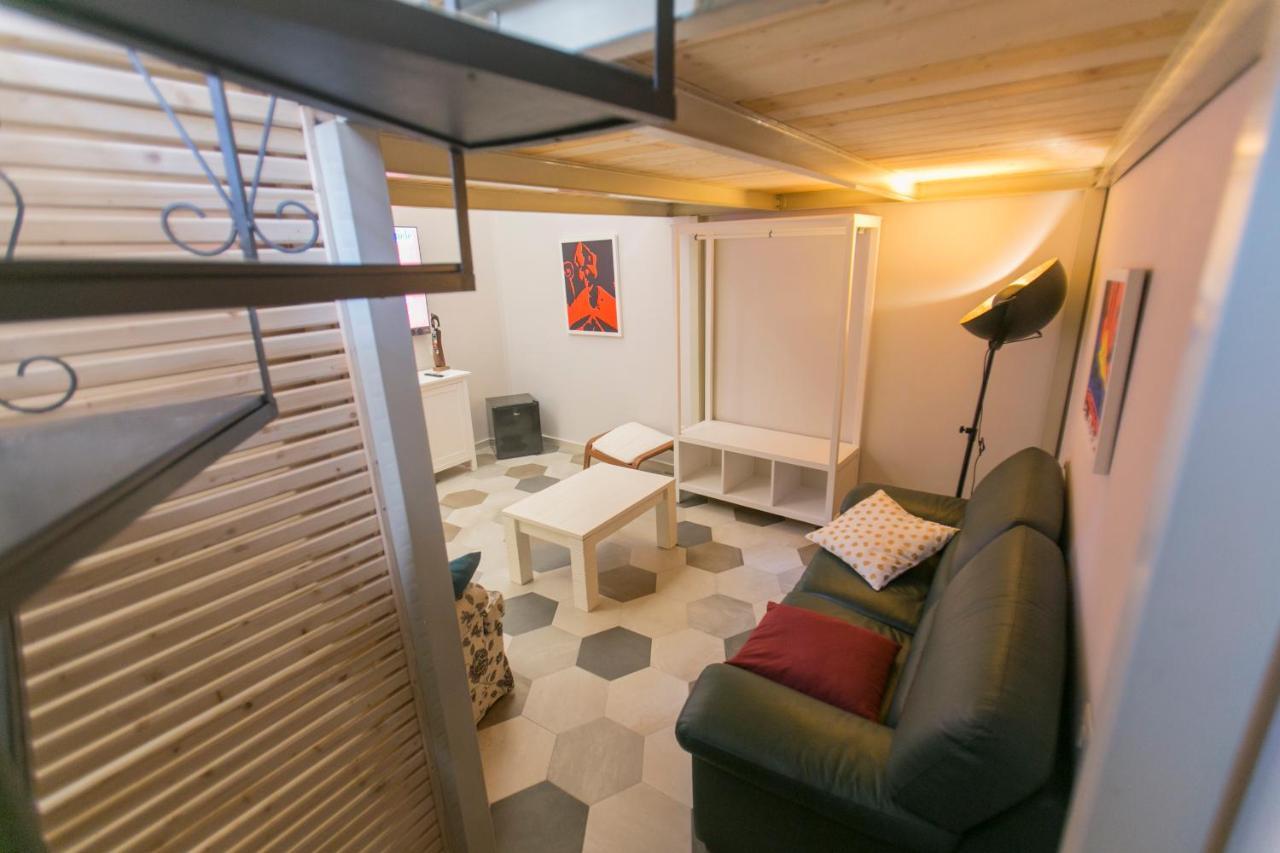 Anticaglia/24 Bed & Breakfast Napoli Exterior foto
