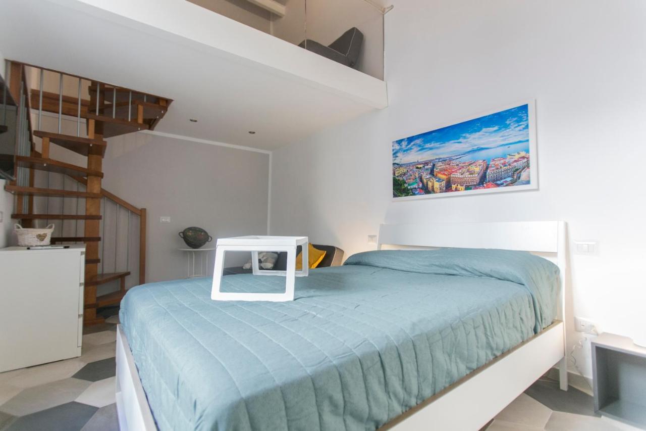 Anticaglia/24 Bed & Breakfast Napoli Exterior foto