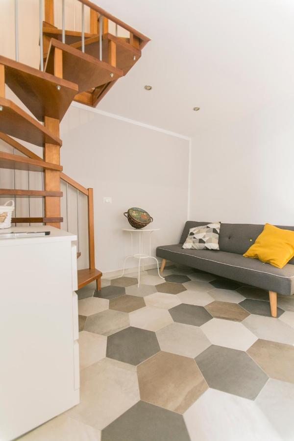 Anticaglia/24 Bed & Breakfast Napoli Exterior foto