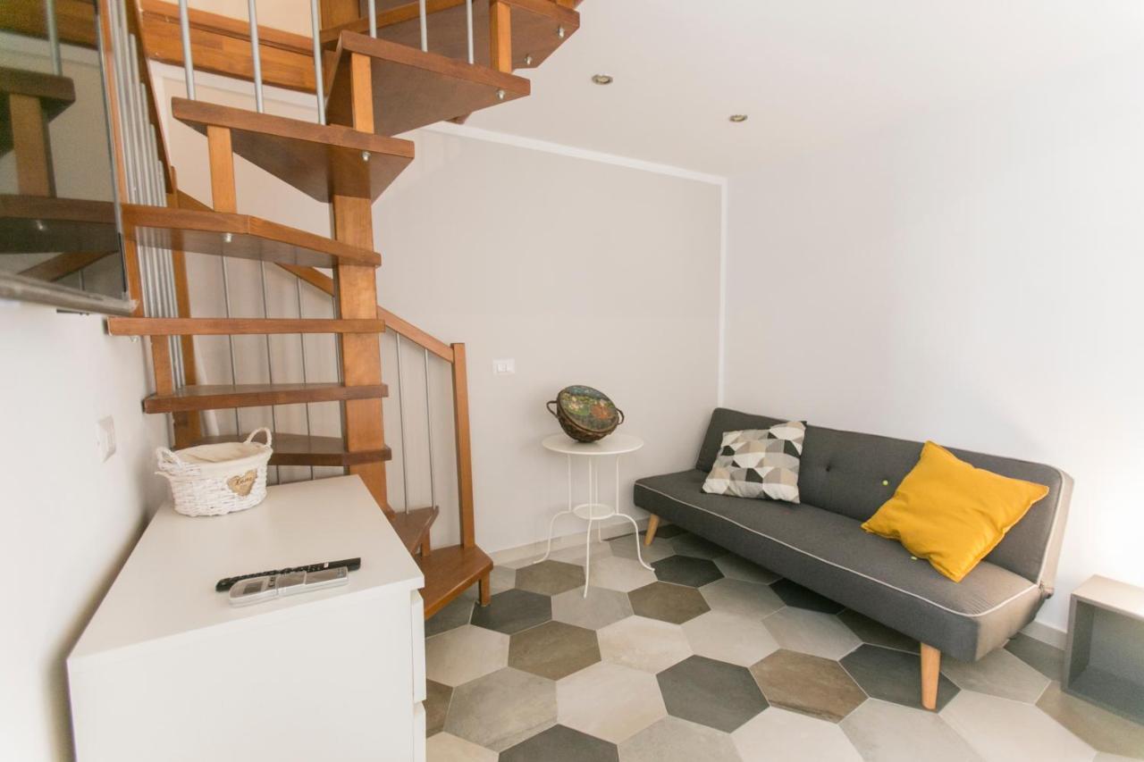 Anticaglia/24 Bed & Breakfast Napoli Exterior foto